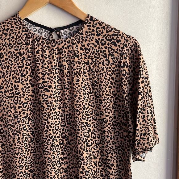 Reformation Beth Dress in Bengal - Picture 4 of 16